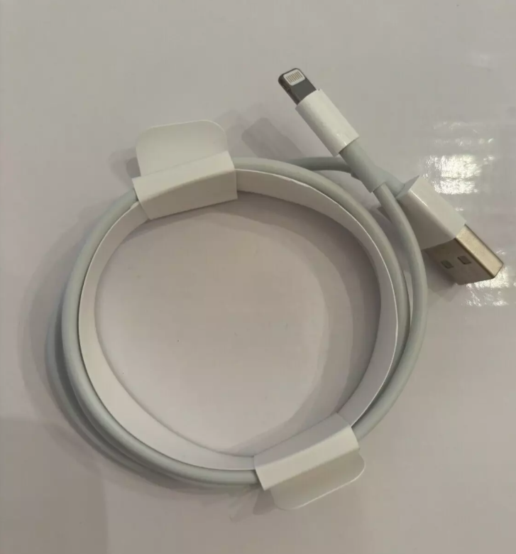 وصلة apple لايتنينغ إلى USB – بطول 1 متر - Image 2 + 1