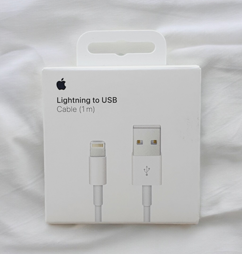 وصلة apple لايتنينغ إلى USB – بطول 1 متر - Image 1 + 1